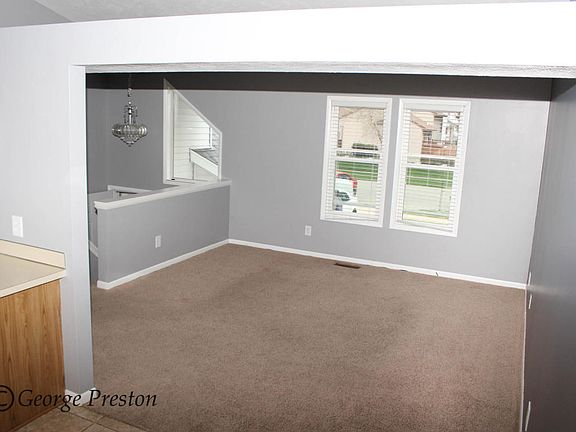3rd image of 5547 Osborne Ave SE