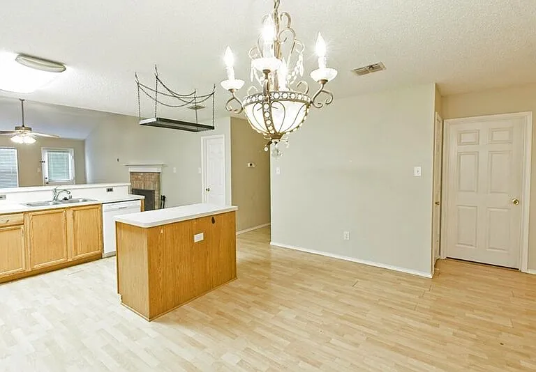 1118 Water Oak Way — Photo 13