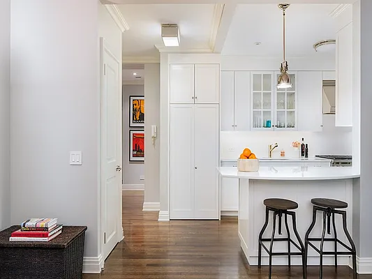 Sold by Sotheby's International Realty | media 14