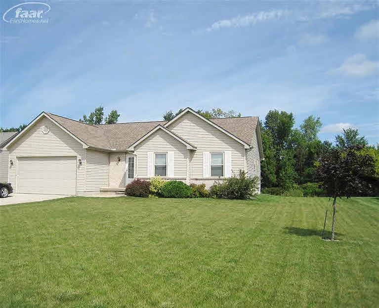 10043 N Hunt Ct photo 1