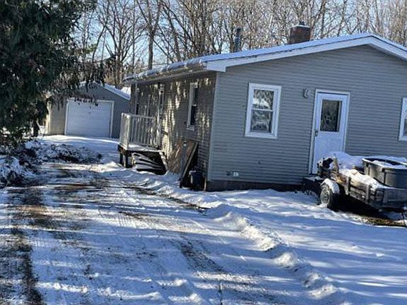 2nd image of 325 5th Ave NE