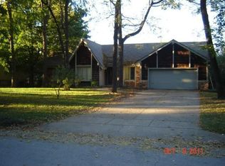 1951 E Jacqueline St, Springfield, MO 65804