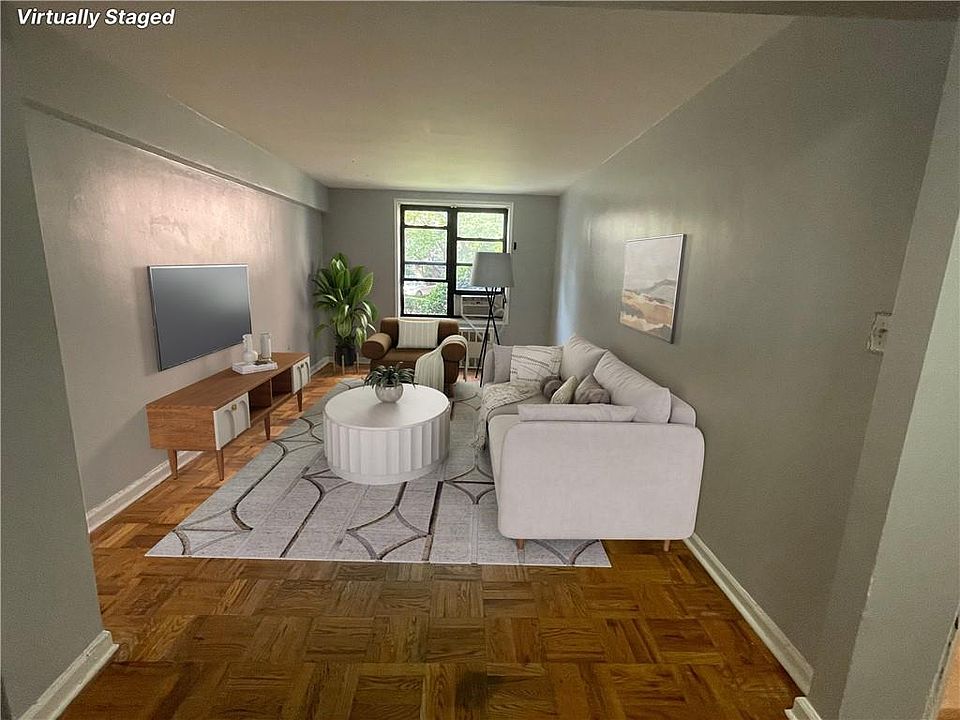 2nd image of 2251 Plumb 1st St APT 1D