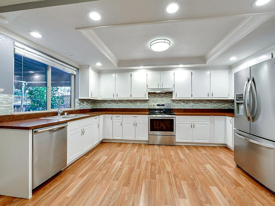 1st image of 130 Baroni Ave APT 10
