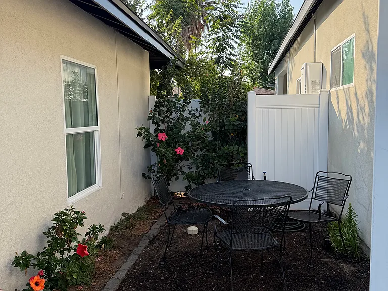 3713 Mariella St — Photo 2