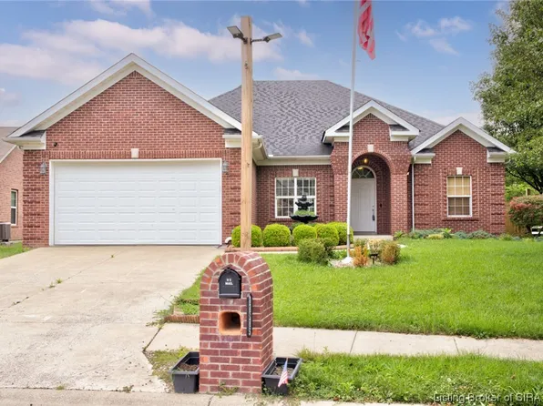 11813 Perry Crossing Parkway, Sellersburg, IN 47172