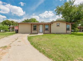 3413 S Hughes Ave, Fort Worth, TX 76119