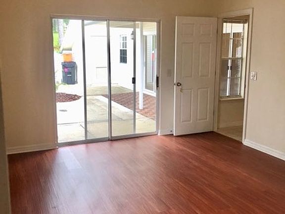 4th image of 3505 NW 104th Dr