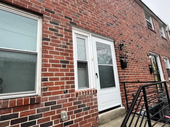 2915 Edgley St, Philadelphia, PA 19121