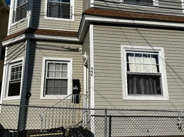746 E 18Th St #2, Paterson City, NJ 07501
