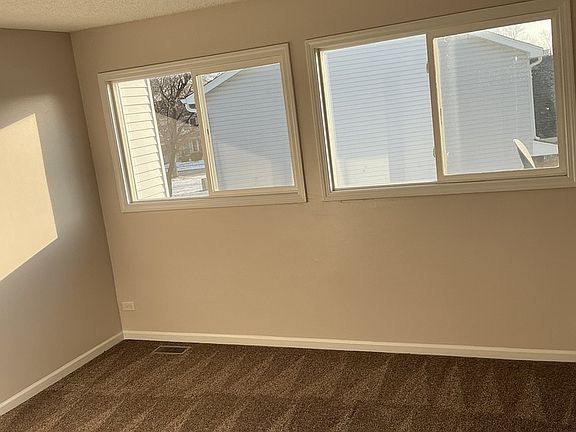 5th image of 22451 Latonia Ln
