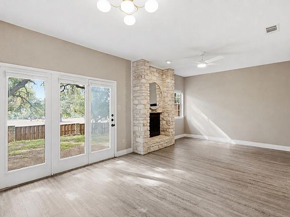 5th image of 2201 Lakeway Blvd APT 25