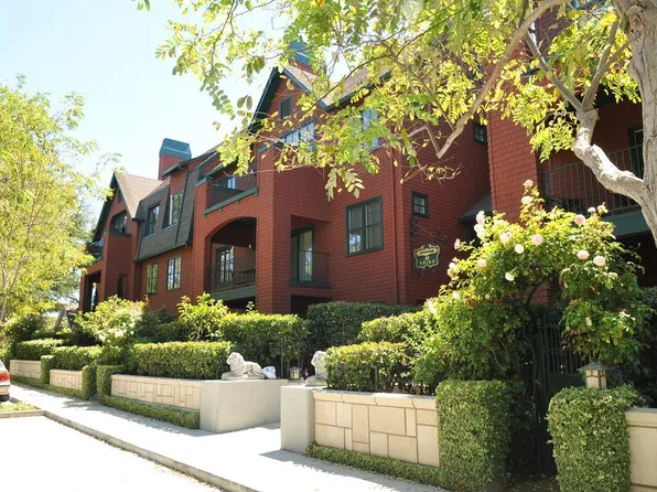 38 3rd St APT 209, Los Altos, CA 94022