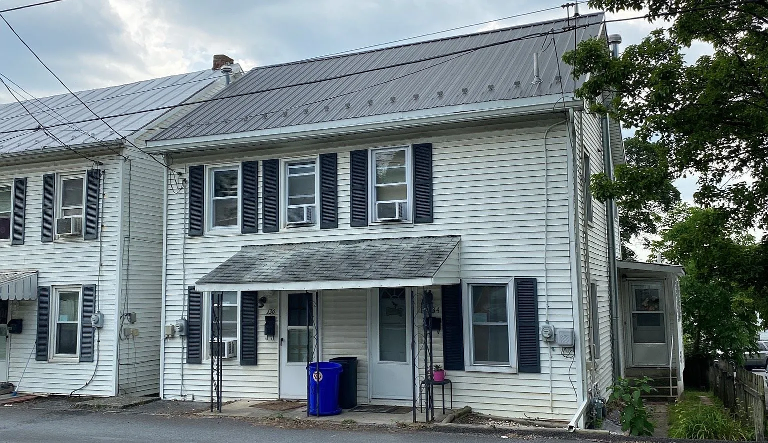 134-136 S Gettle Ave — Photo 1