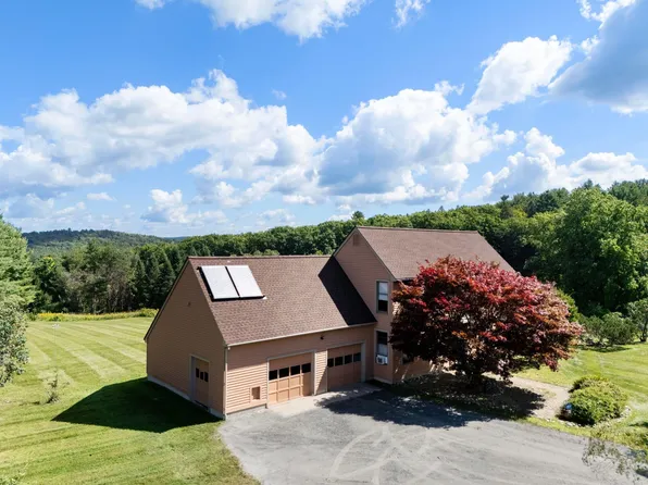 47 Oak Hill Drive, Dummerston, VT 05301