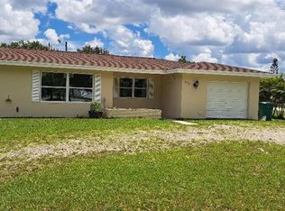 4720 Catalina Dr, Naples, FL 34112