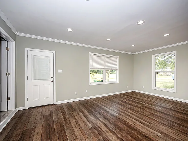 5836 Slater Cir — Photo 13