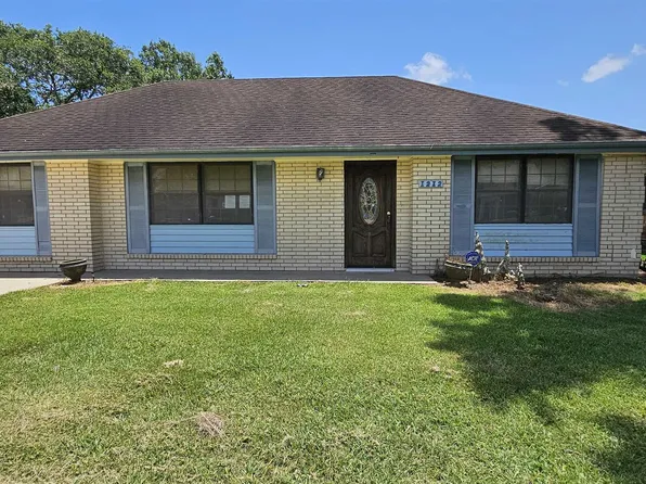 1212 Onstead St, Morgan City, LA 70380