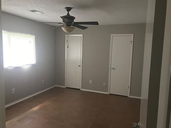 4th image of 13906 Clear Forest Dr