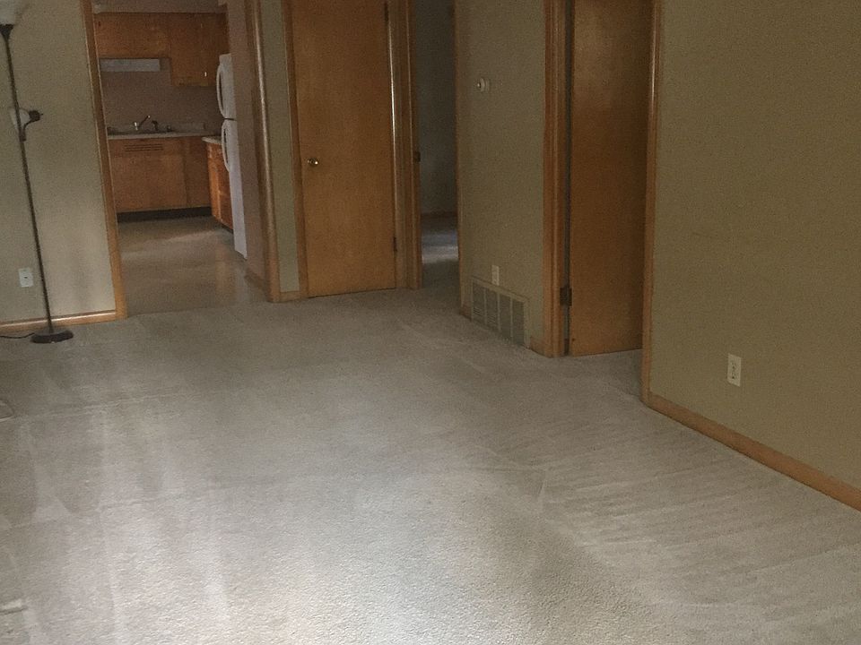 2nd image of 406 W Washington St