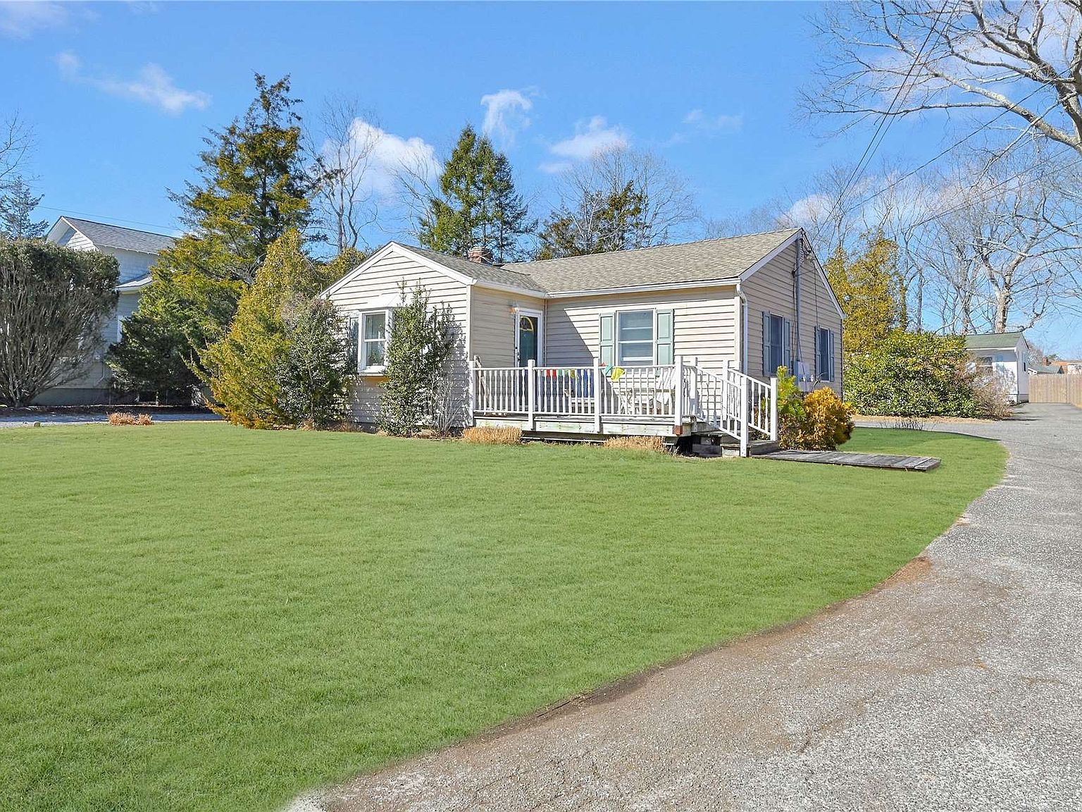 495 Riley Avenue, Mattituck, NY 11952 Zillow