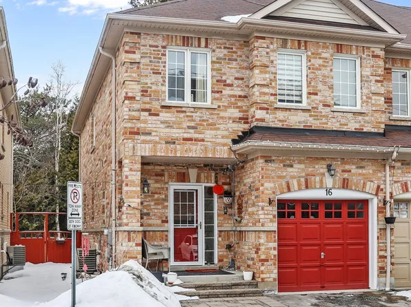 16 Edison Way, Whitby, ON L1R 0M3
