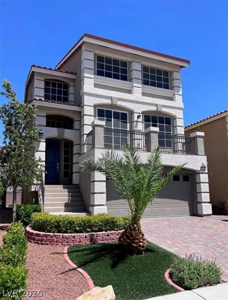 5 bed, 3.5 bath, 3005 sqft, $2,750 — Photo 2