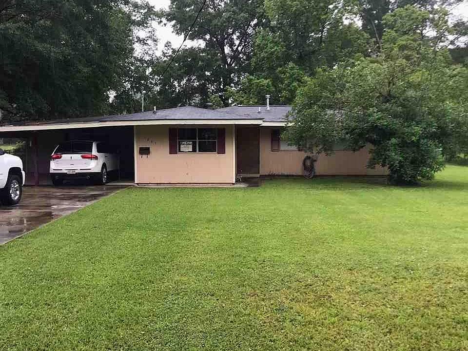 1st image of 1241 N Woodcrest Ave