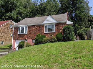 517 Macfarlane Dr, Pittsburgh, PA 15235