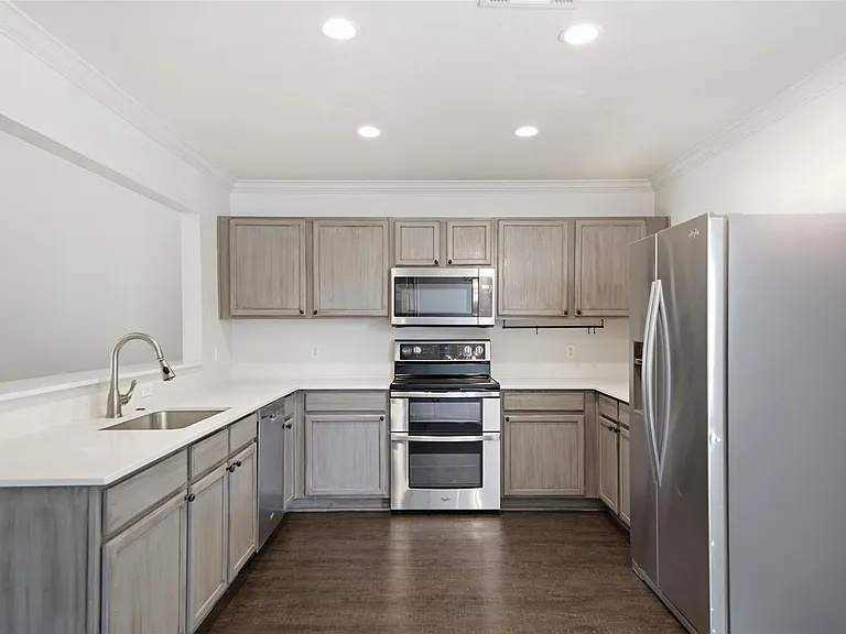 104 Carol Ave — Photo 13