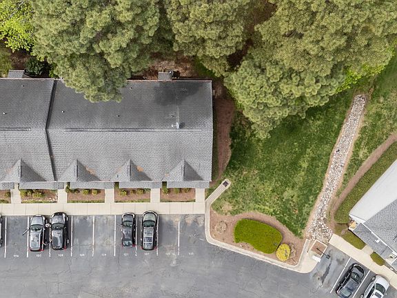 2nd image of 120 Licorice Dr