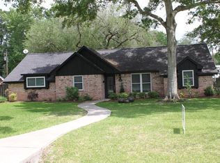 1202 Kent St, Sweeny, TX 77480