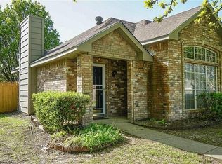 6005 Acapulco Dr, Rowlett, TX 75089