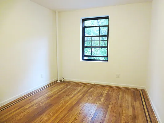 Rented by Waverly Realty Associates | media 10