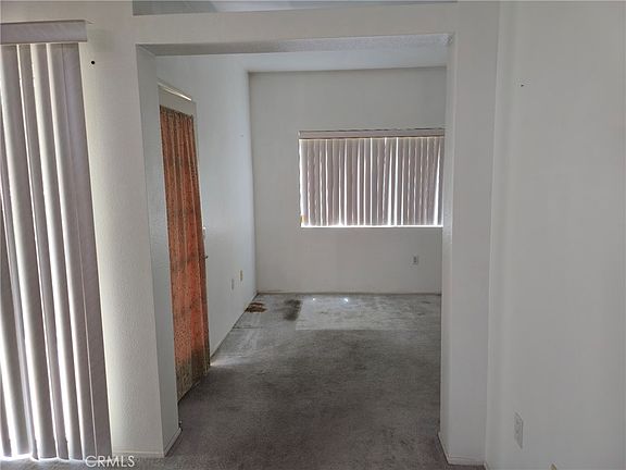 5th image of 19015 Primrose Ln