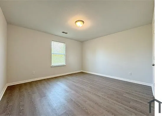 2950 Parker Rd — Photo 12