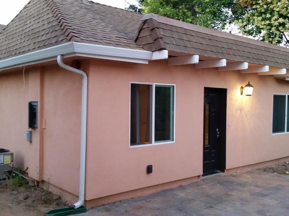20120 Forest Ave