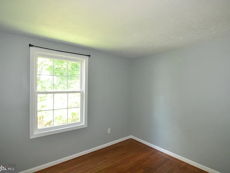 17312 Amity Dr — Photo 19
