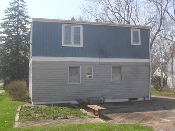 2nd image of 1605 Cedar Dr