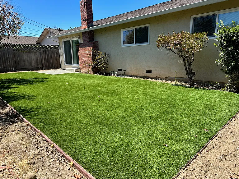 1548 Heron Ave — Photo 3