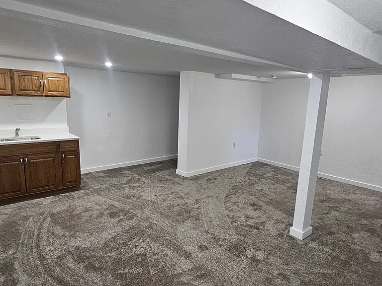 150 E 1100 N — Photo 18