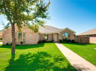 512 Sunfish Ct, Crowley, TX 76036
