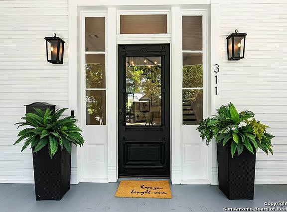 4th image of 311 PEREIDA ST