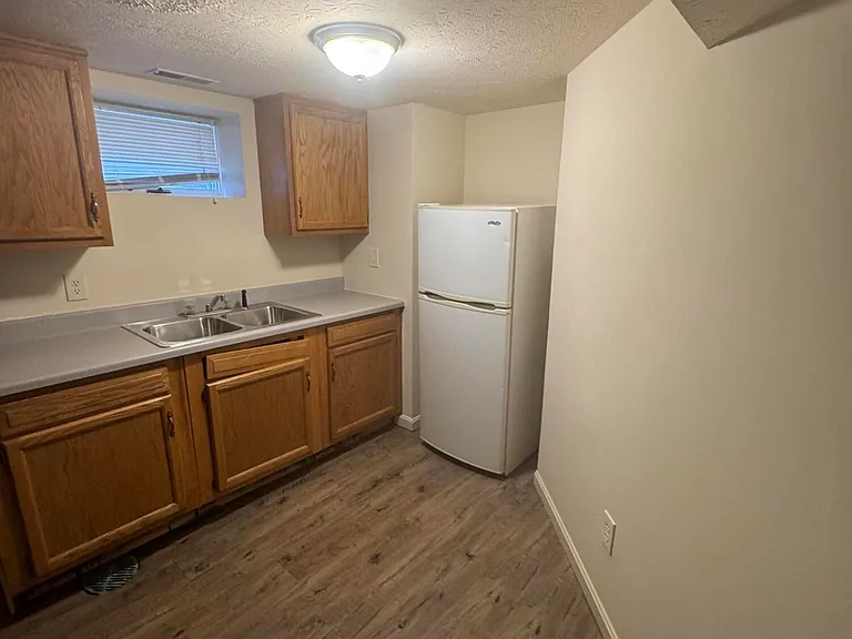 2 Eutropia Ct — Photo 8