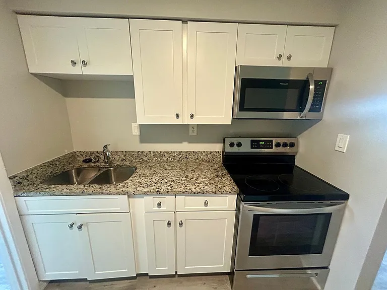 Janie B Apartments — Photo 5