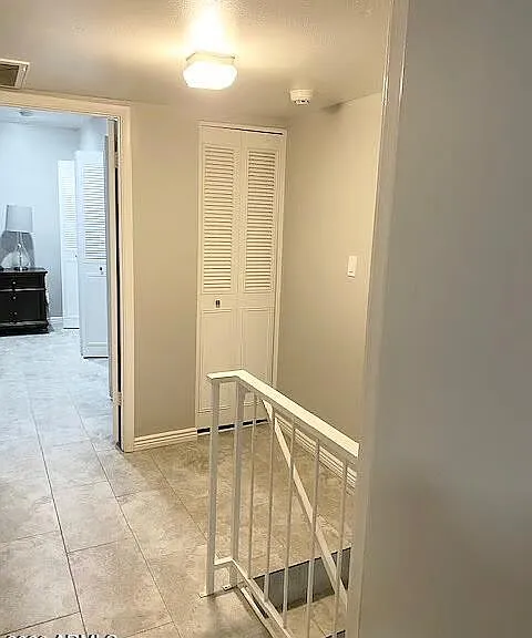 1115 E Fremont Dr — Photo 12