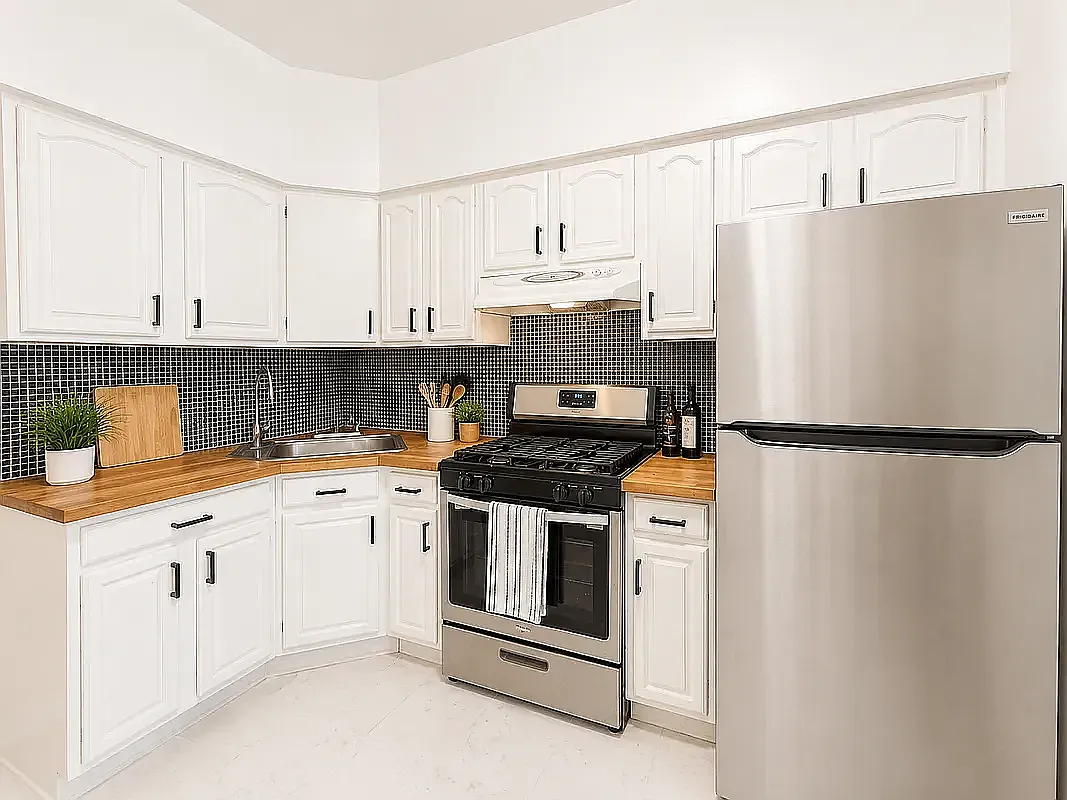 420 East 117th Street — Photo 3
