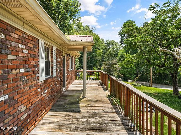 4th image of 1443 Johnathan Dr