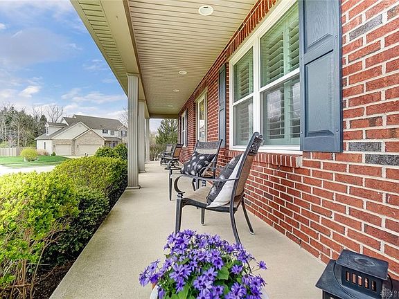 3rd image of 209 Quail Hollow Dr