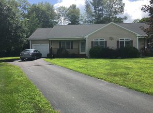 12 Deerfield Dr W #A, Webster, MA 01570